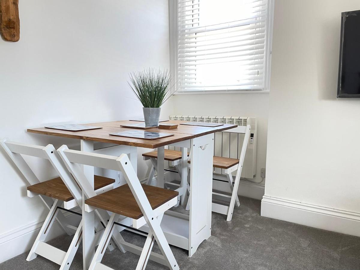 Light Airy 3 Bed Town Cntr Flat 700M To The Beach 伯恩茅斯 外观 照片