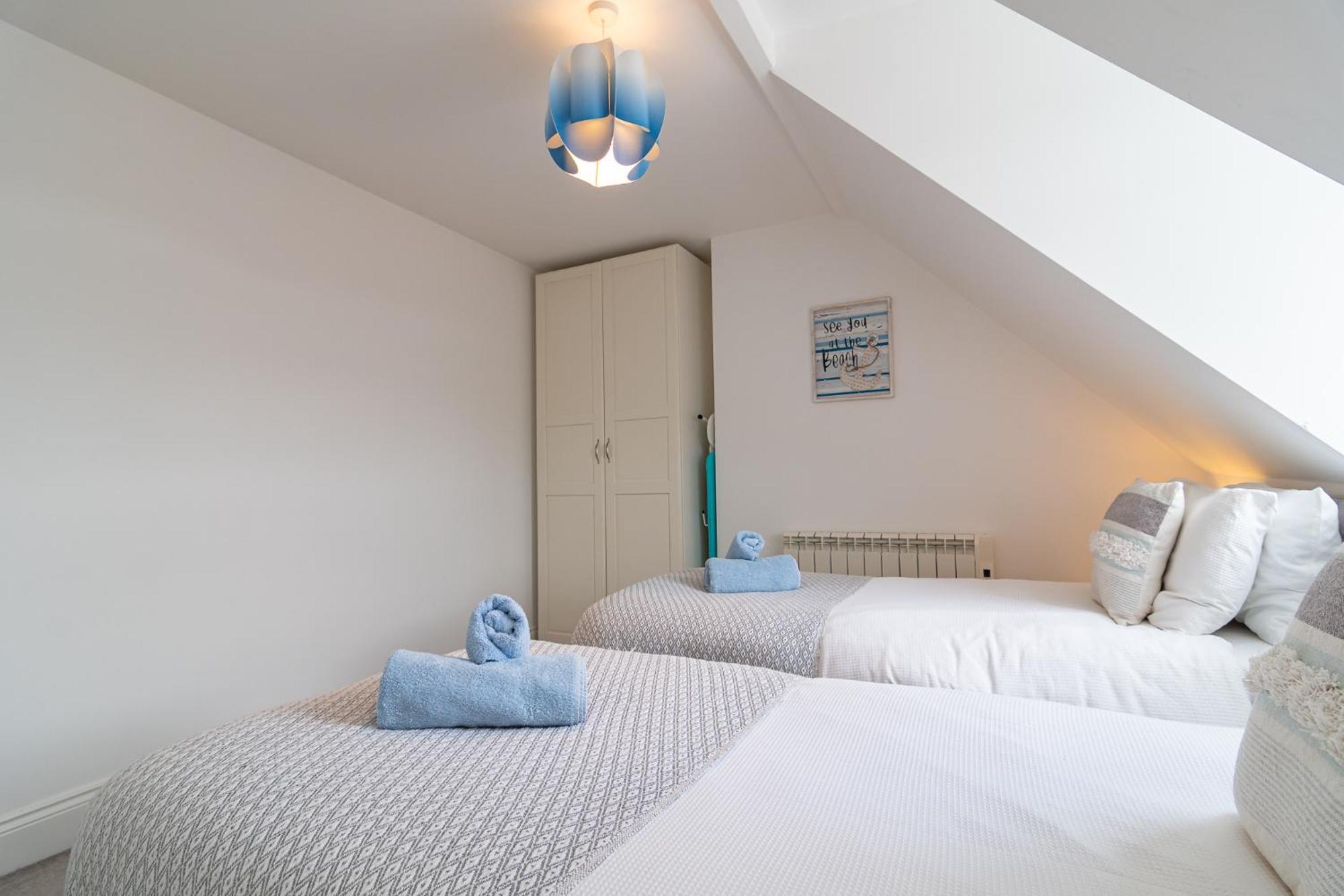 Light Airy 3 Bed Town Cntr Flat 700M To The Beach 伯恩茅斯 外观 照片